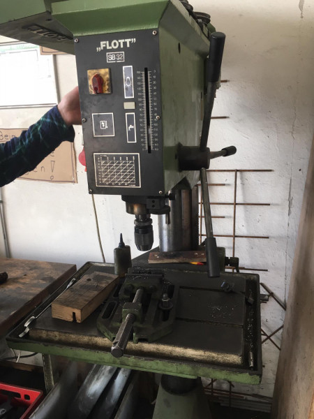 metall_bohrer_.jpeg metall_bohrer_.jpeg