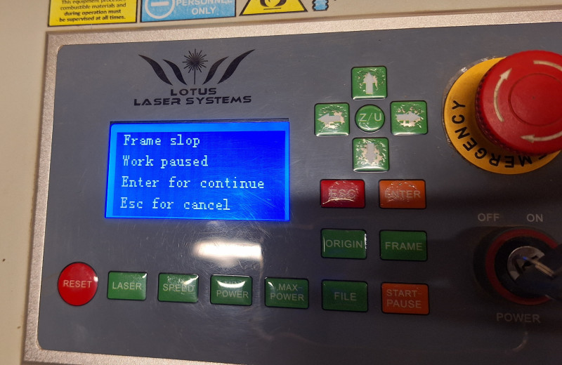 lasercutter_paused_fehler.jpg lasercutter_paused_fehler.jpg